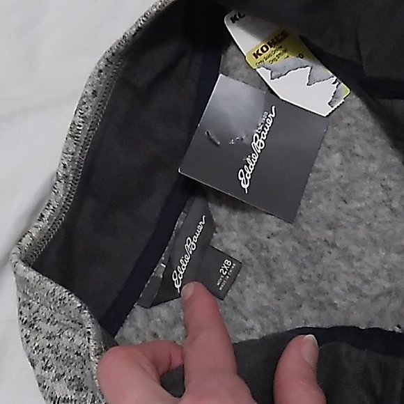 NWT Men's Eddie BAUER grey, black and white 1/4 zip pull over size 2XB - Picture 2 of 9